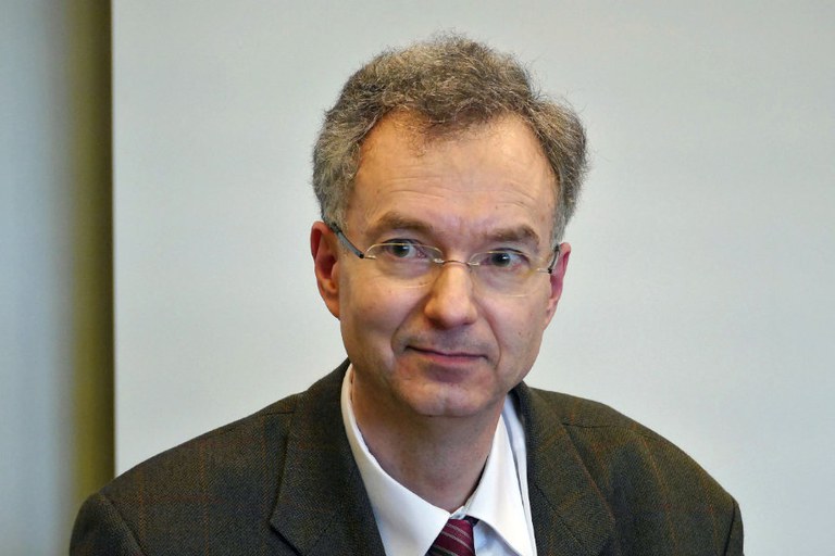 Prof. Dr. Hartmut Kreß