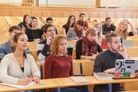 Studierende im Studium